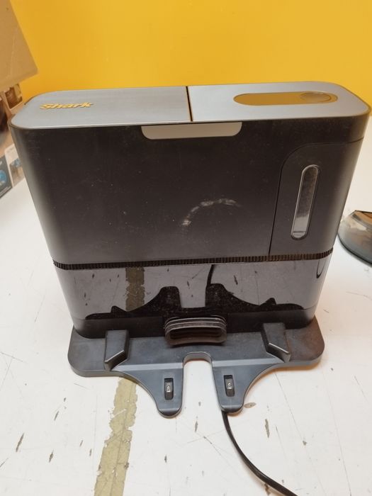 Robot sprzątający shark rv2600lfeu