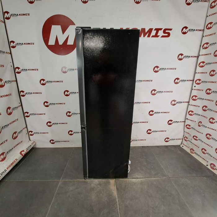 Lodówka Chiq FBM157L42 [2 lata gwar] E/144cm wys/157litrów/39dB [9]