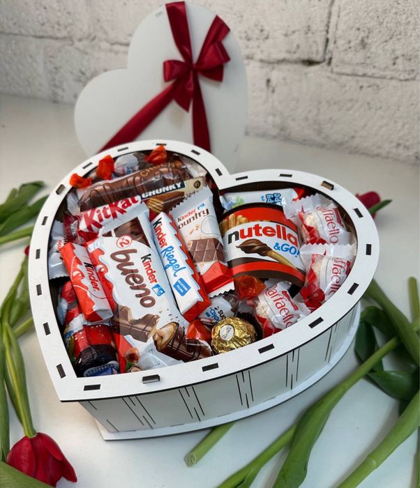 Подарунковий набір бокс з ведмедиком Тедді та цукерками