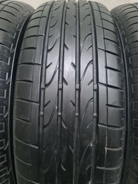 225/60R18 Bridgestone Dueler H/P.