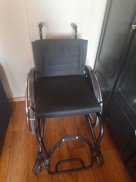 Sprzedam  wózek  inwalidzki
