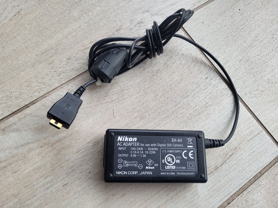 Nikon EH 64 ładowarka