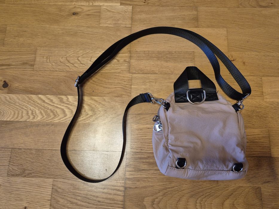 Damski mini plecaczek Cropp