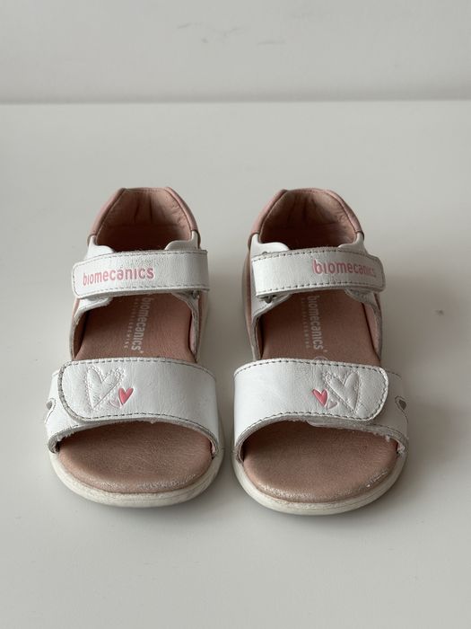 Шкіряні сандалі босоніжки дитячі Biomecanics 23 розмір