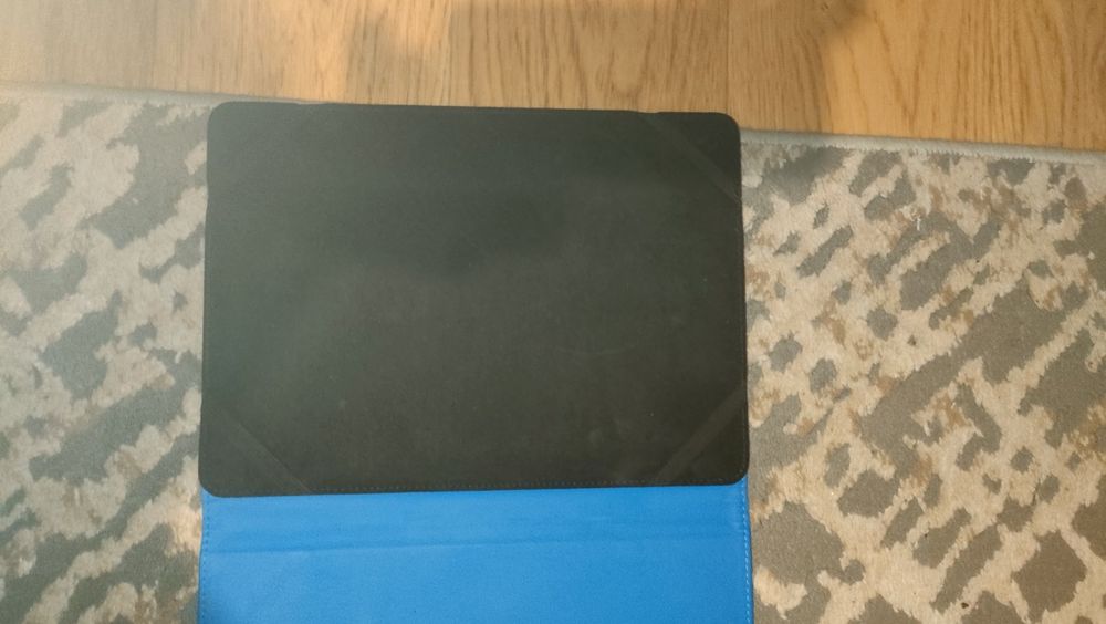 Etui na tablet nowe