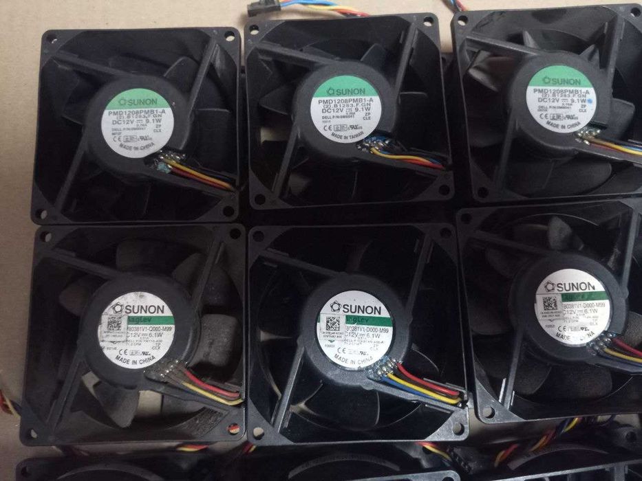 Потужний кулер 12В 80мм 4пін мощный вентилятор 80mm 4pin 12V AVC Delta