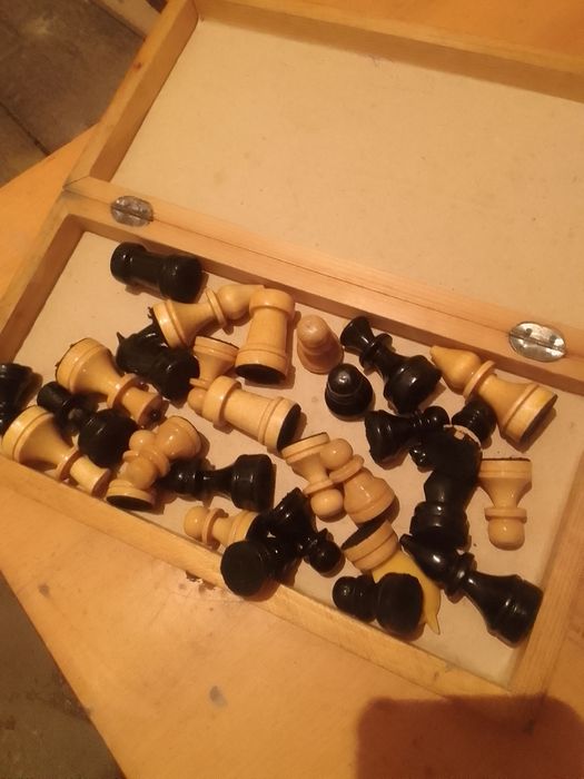 Продам шашки и шахматы