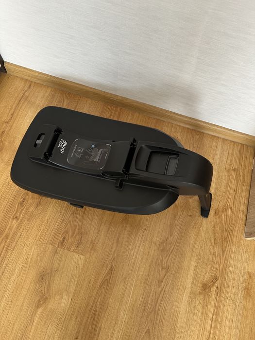 Автокрісло Bratax Römer baby safe з базою