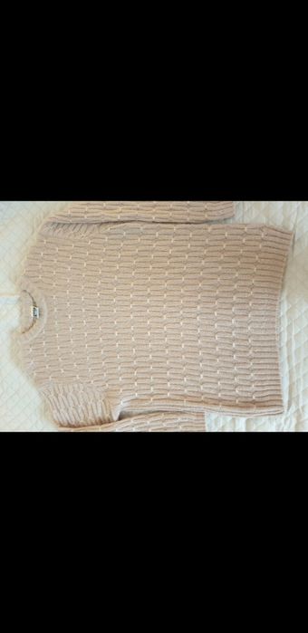 Sweter moherowy bezowy