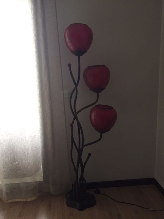 Candeeiro de pé