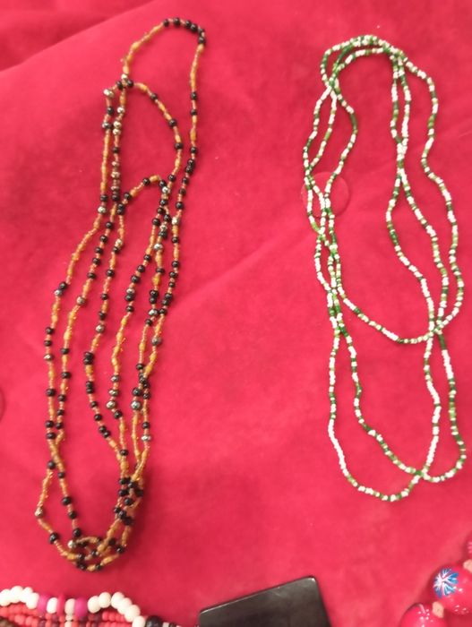 Біжутерія,прикраси бусини