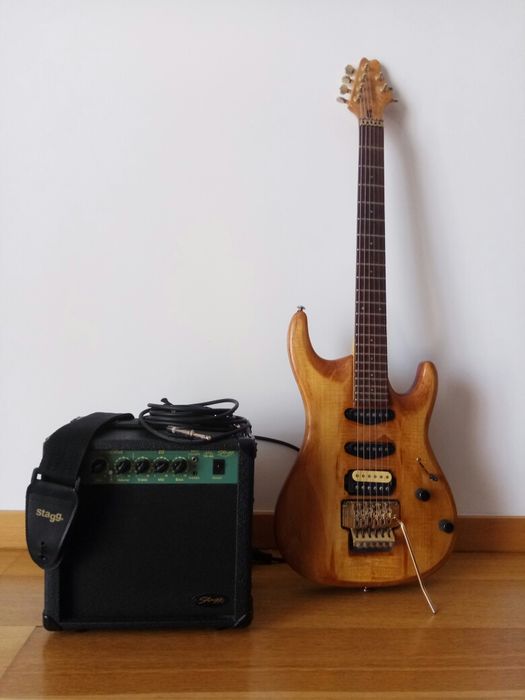 Guitarra eléctrica Aria Pro ll