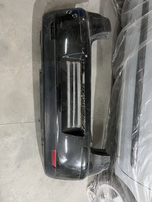 Para -choque traseiro 6L