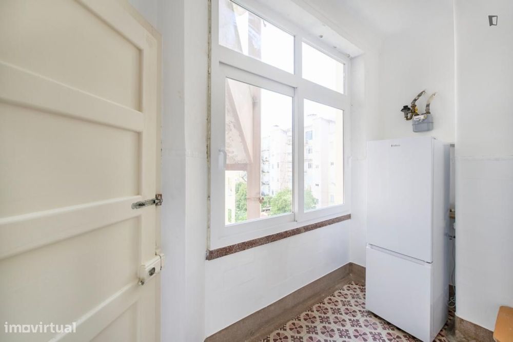 Quarto - localizado em Alameda Lisbon