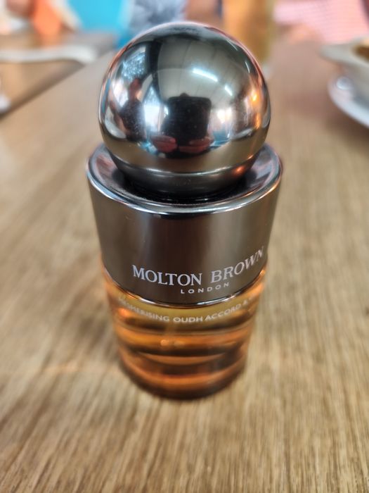 Vendo perfume Molton Brown