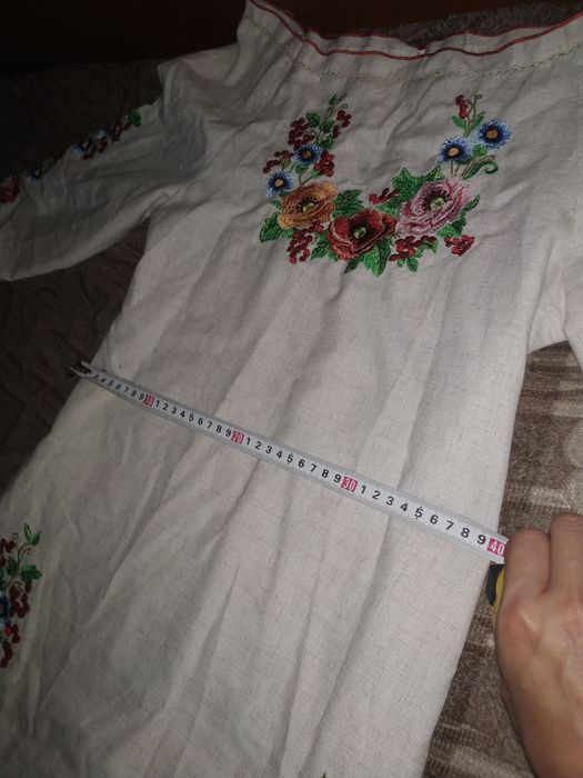 Продам сукню-вишиванка