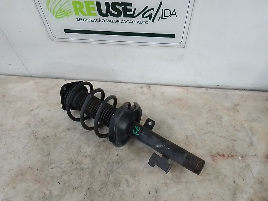 Suspensão frente esquerda VOLVO V50 (MW)
