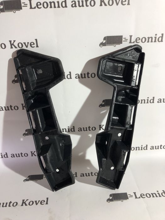 Кріплення, кронштейн бамперу на крило Renault Master 3, Opel Movano