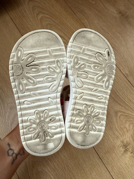 Sandały na rzepy Disney Classics rozmiar 24