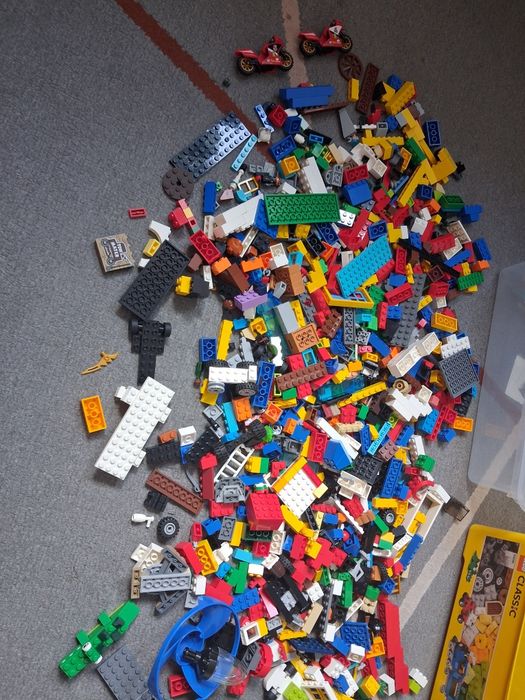 Lego  mix zestawow - 2 pudełka
