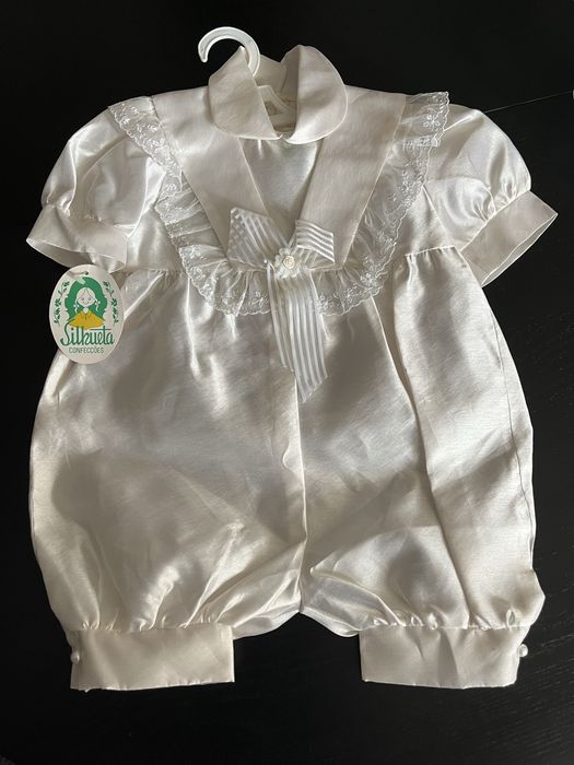 Vendo fatos de batizado para bebés