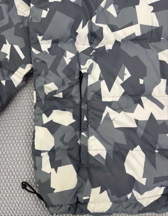 Куртка , пуховик Helly Hansen на дві сторони