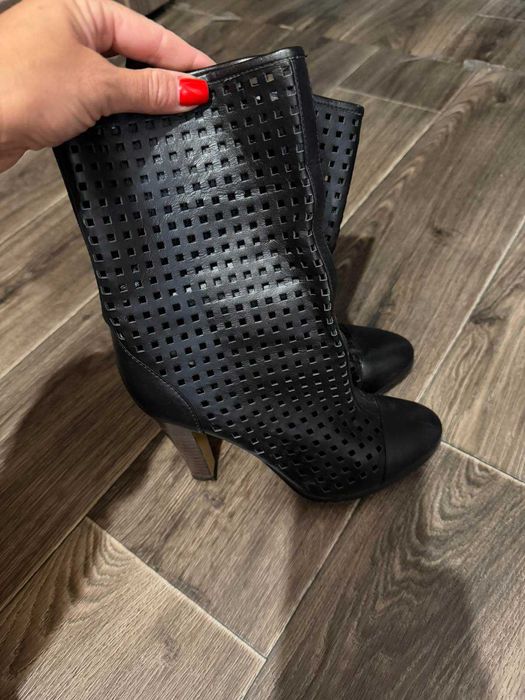 Стильні чоботи з перфорацією Аntonio Biaggi