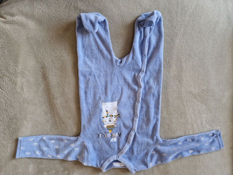 Pajac niemowlęcy r. 68 Pepco ciepły welurowy niebieski z misiem