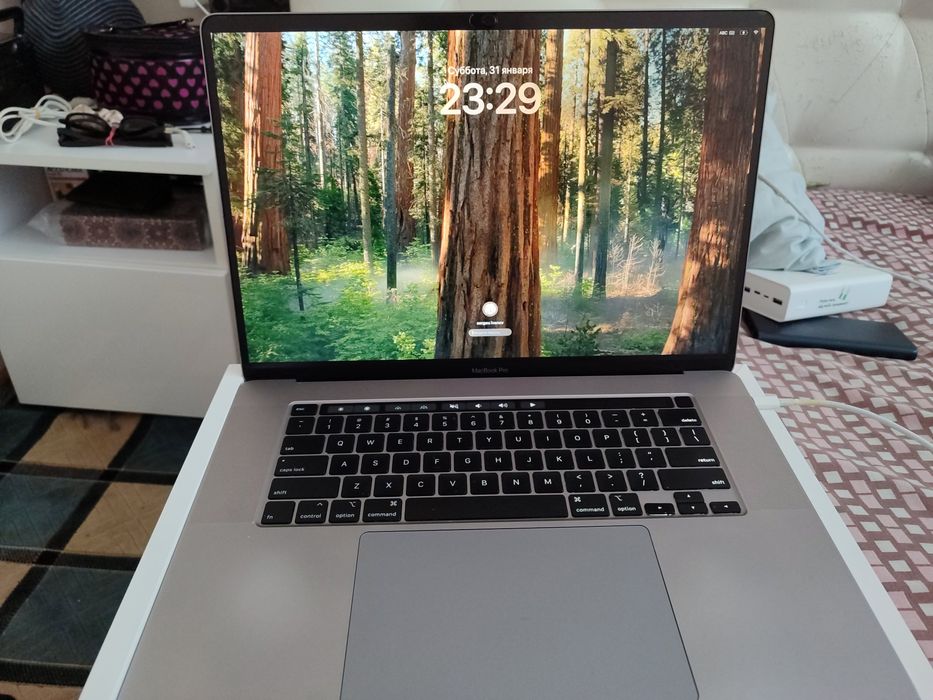 MacBook Pro 16" 2019 / i7 / 32GB RAM