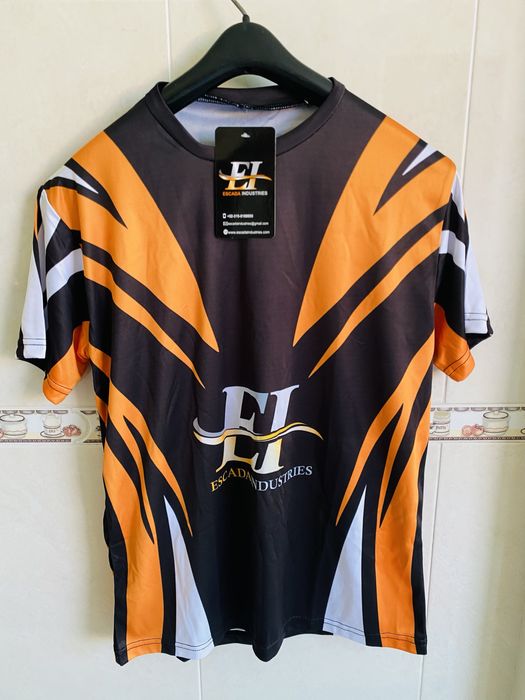 Camiseta esportiva