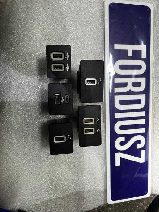 usb hub ford Lincoln юсб хаб форд линкольн