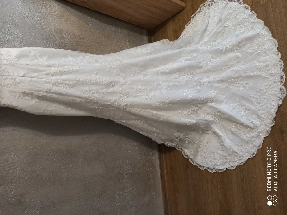 Suknia ślubna 34 36 koronka z kryształkami syrenka