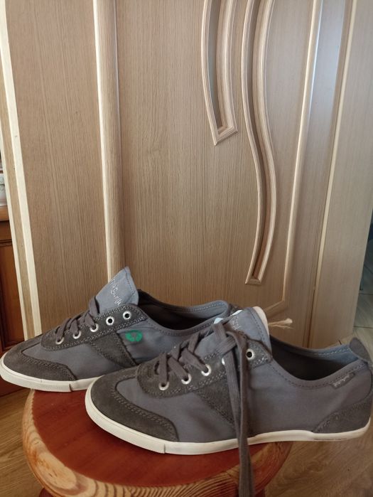 Trampki nowe szare r. 40