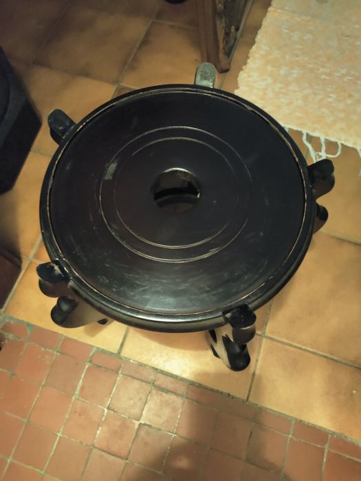 Bases para jarrões em madeira exótica