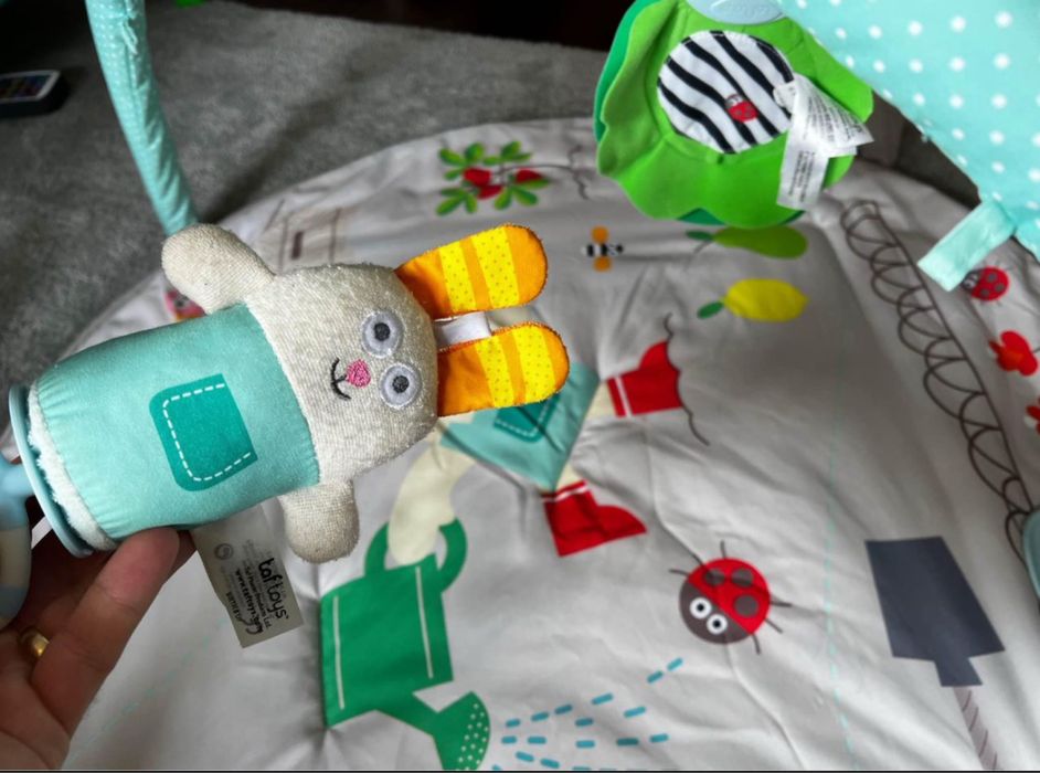 Tapete ginásio para bebés