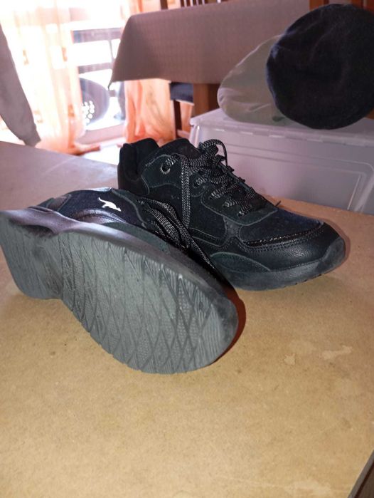 Sapatilhas Kanguro Pretas