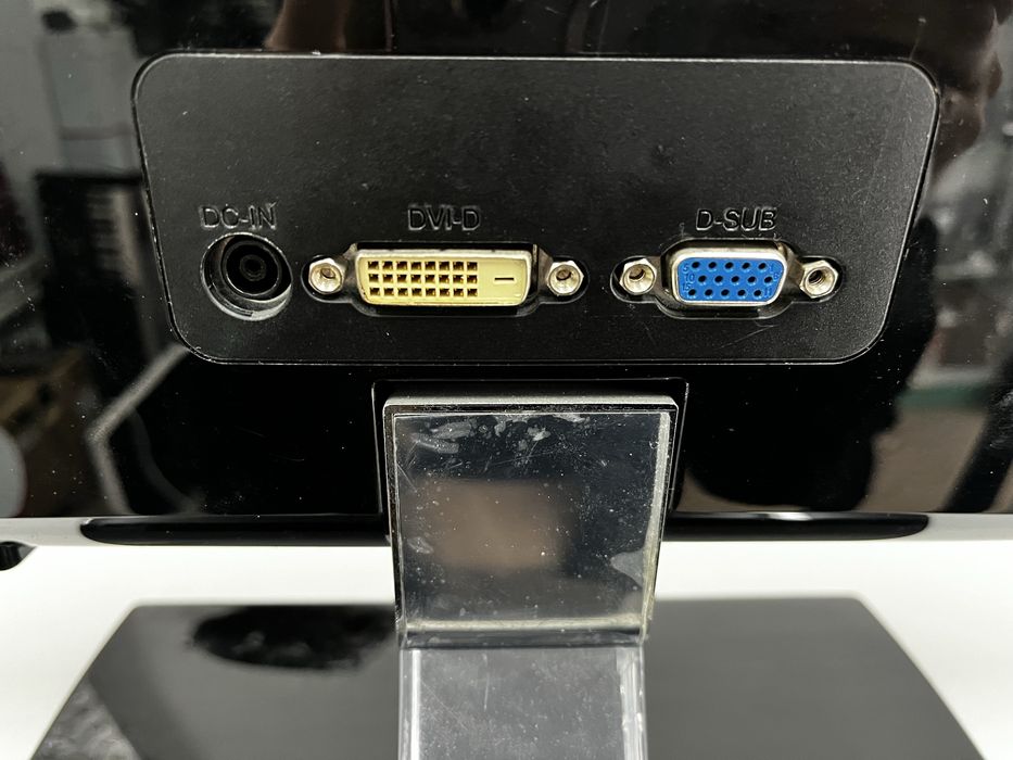 Монітор LG Flatron E2260T-PN