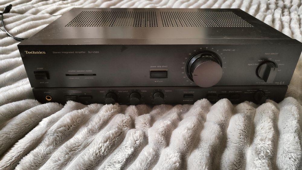 Amplifier Techniks SU-V560 550 W