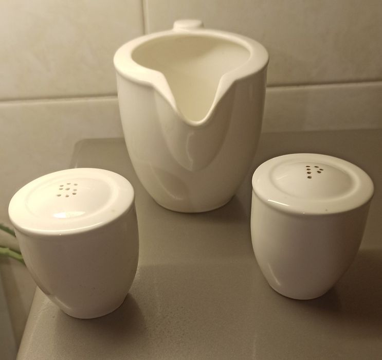 Наборы для специй. Бутылки.