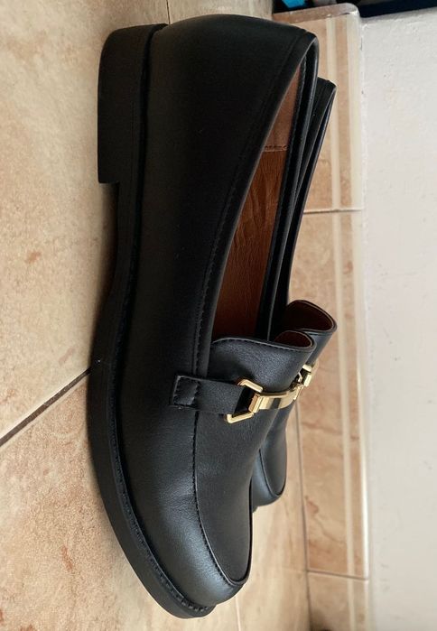 Mocassim preto feminino