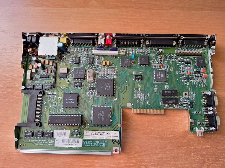 Amiga 600 płyta główna