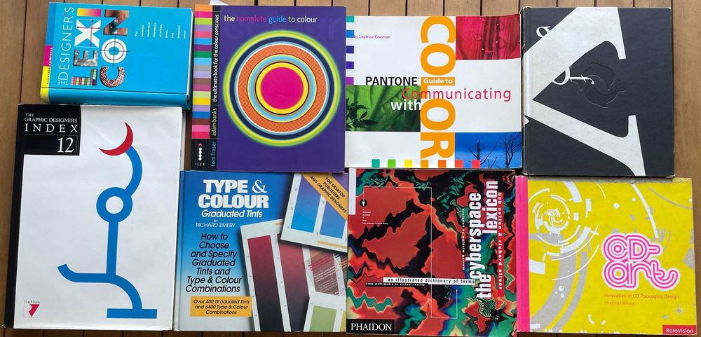 Livros e anuários de Design Gráfico