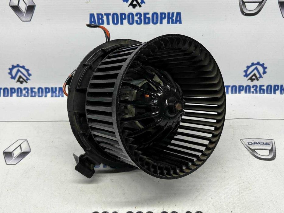 Вентилятор пічки Renault Clio 3 (2005-2013) Моторчик пічки Рено Кліо 3