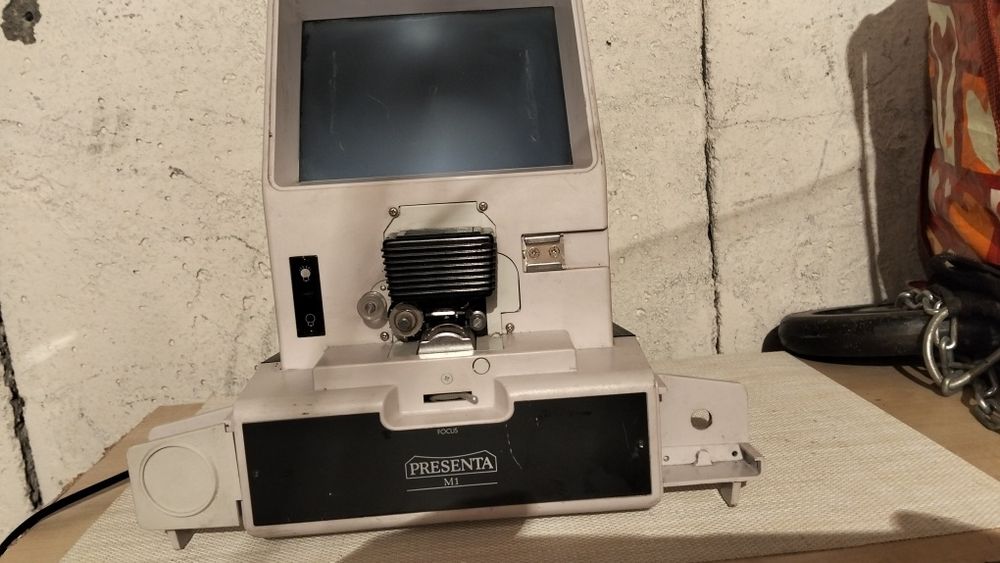 Mikrospektroskop Presnta M1