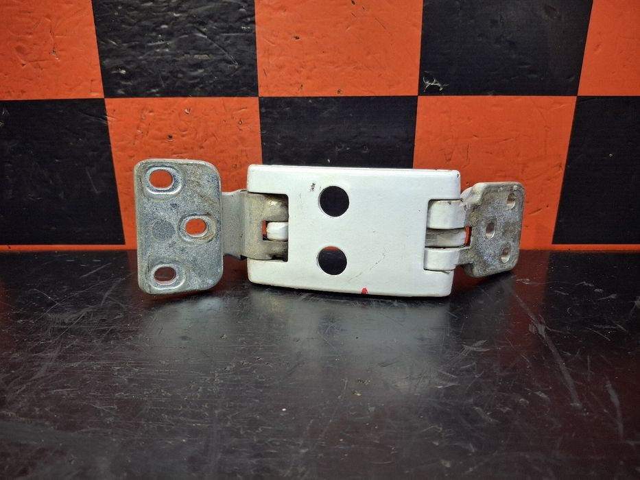 Dobradiça porta trás direito MERCEDES-BENZ Sprinter 3-t (906)