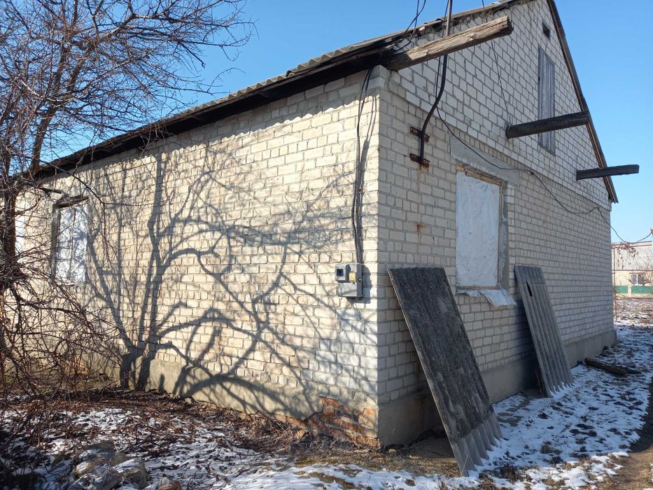 Будинок 99,4 м² та Гараж з підвалом 42,83  м² (НЕ АРЕНДА, ПРОДАЖ)