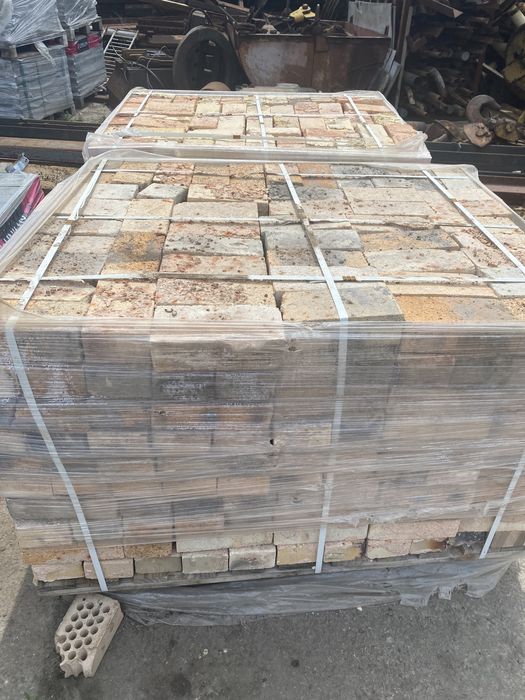 Продам Кирпич огнеупорный 25 гр шт