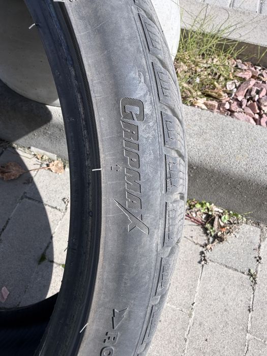 Шина зимова gripmax 235/35r20
