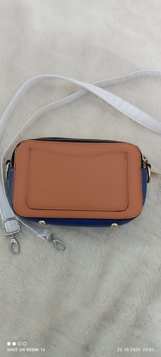 Женская сумка Moschino.