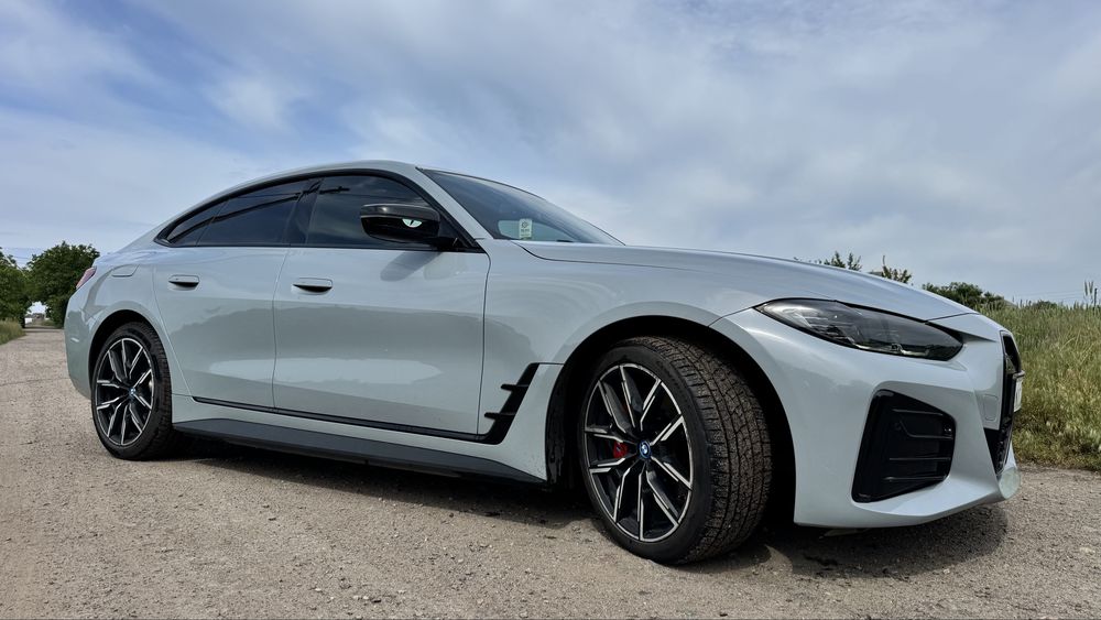 продам bmw i4 edrive40